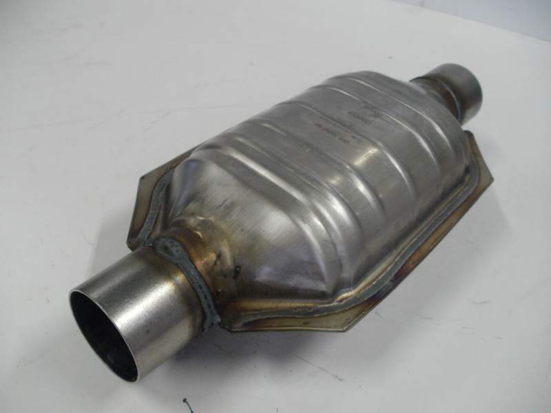 Benzin üzemű katalizátor // 1600cm3-ig SGCS204